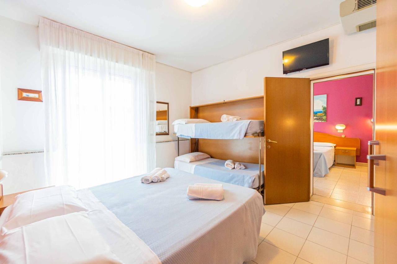 Hotel Arlino Rimini Exterior photo
