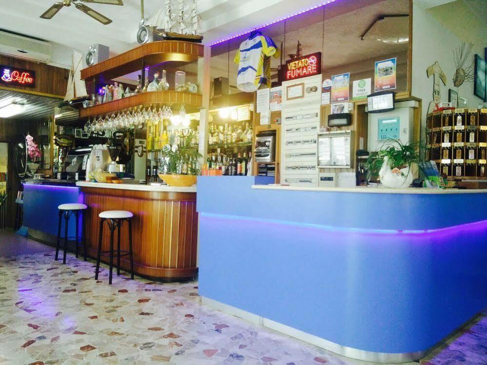Hotel Arlino Rimini Exterior photo